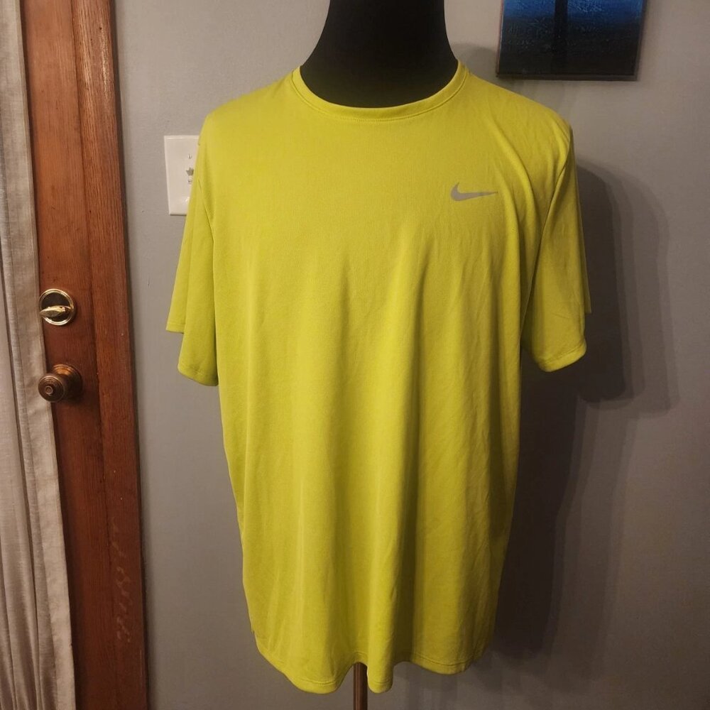 Nike DriFit Running T-Shirt Mens Size X-Large Green Athletic Gym Training Tee